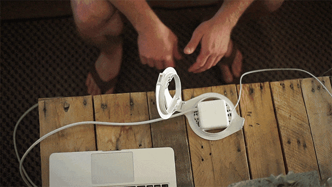 Fuse Reel Side Winder: MacBook Charger