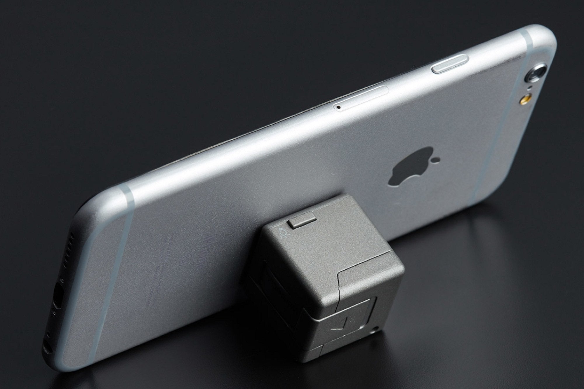 WonderCube Mobile Essentials in 1 Cubic Inch