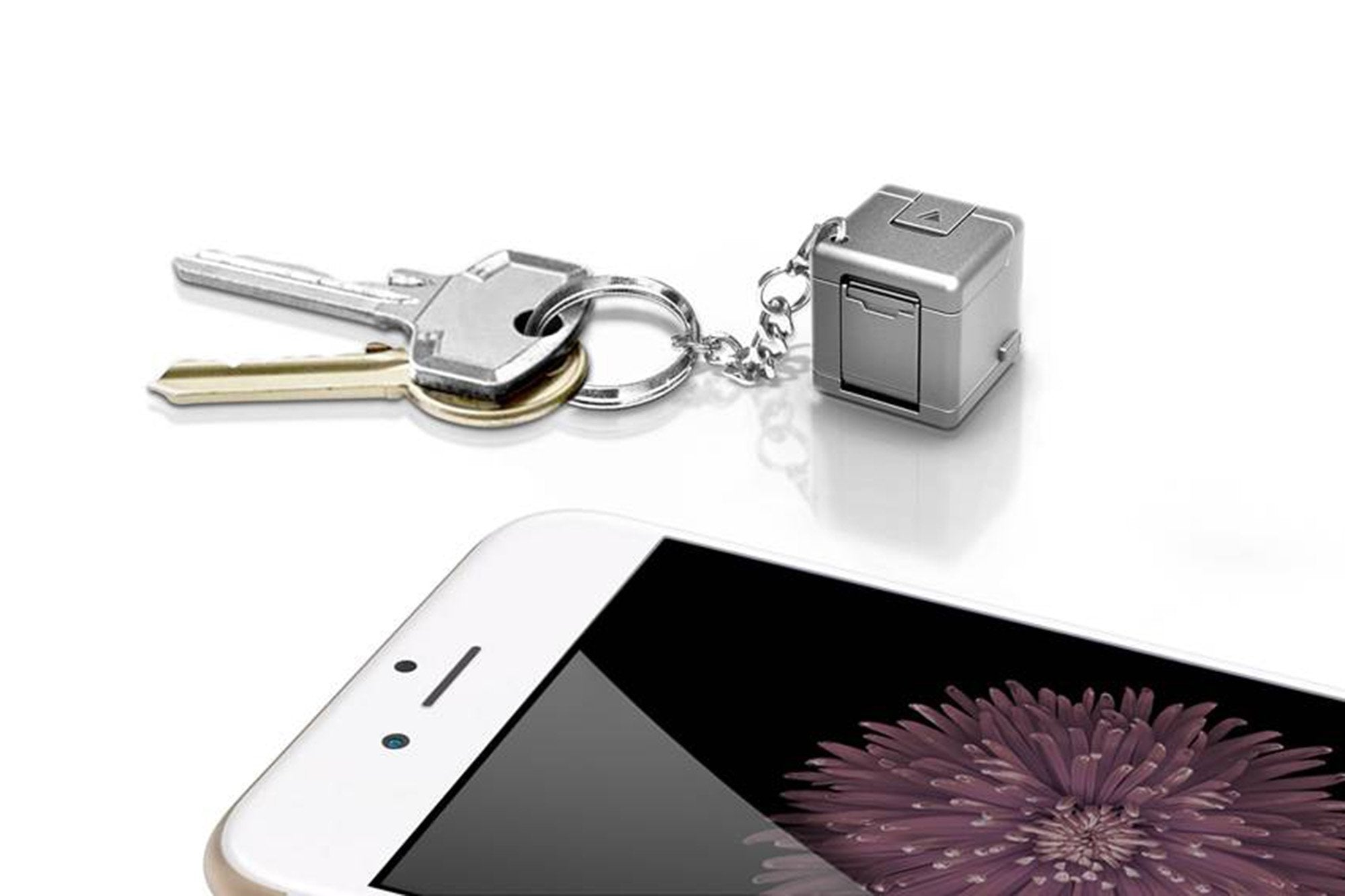 WonderCube Mobile Essentials in 1 Cubic Inch